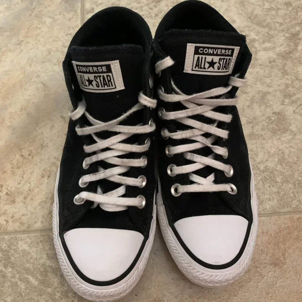 women's size 7   converse - Picture 3 of 3